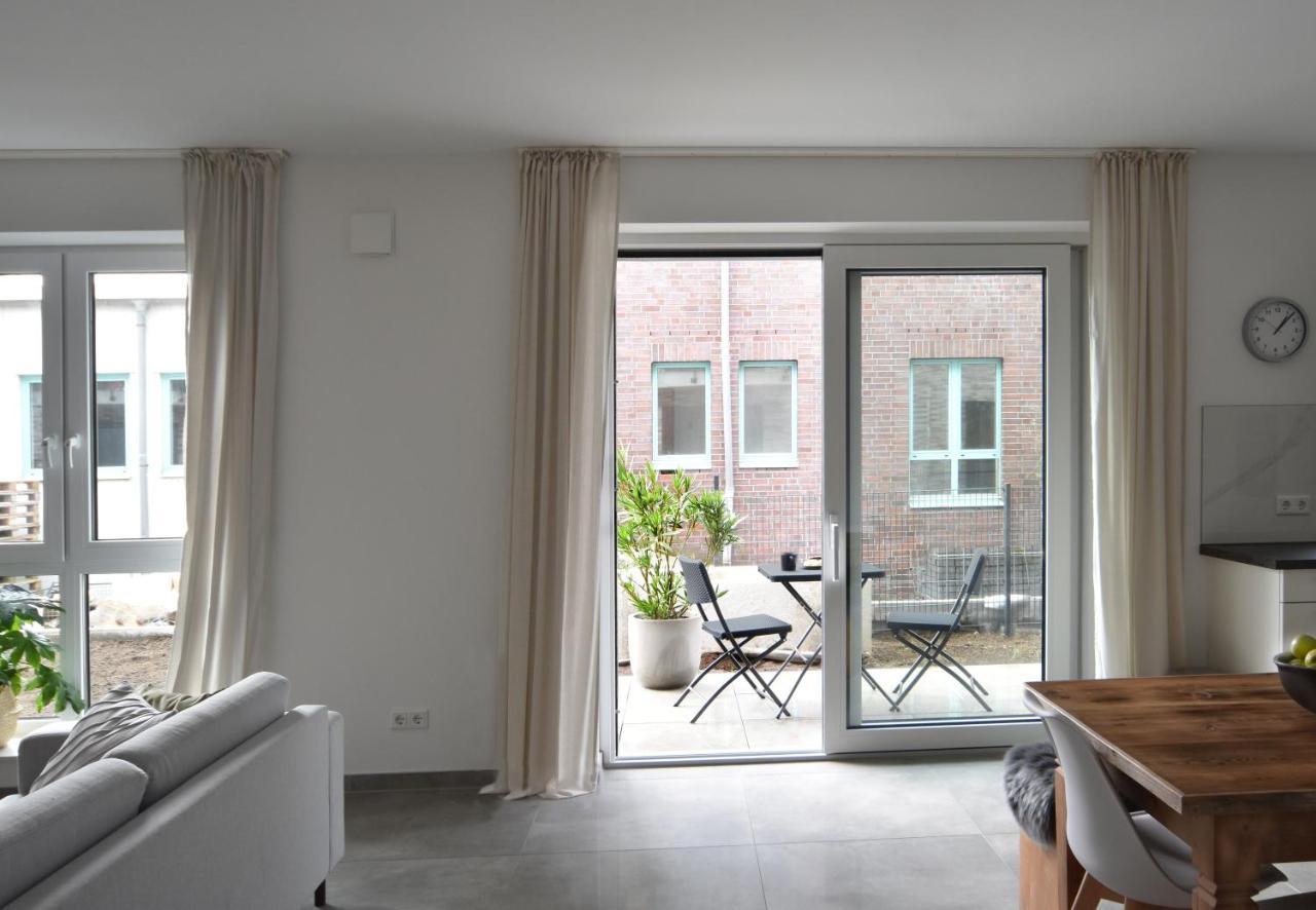 Familienfreundliche Neubauwohnung Mit Terrasse Hamburg Exterior photo